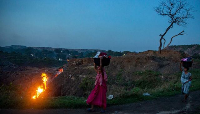Ινδονησία: Δώδεκα γυναίκες νεκρές μετά από κατολίσθηση σε παράνομο χρυσωρυχείο