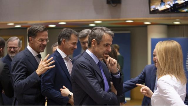 Βρυξέλλες: Το μεγάλο παζάρι για νέες κυρώσεις από την ΕΕ στη Ρωσία και ο «star» Ορμπάν που καλοβλέπει Πούτιν