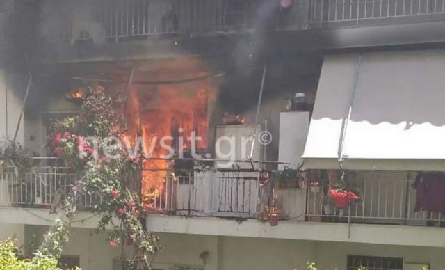 Τραγωδία από φωτιά σε διαμέρισμα: 63χρονη εγκλωβίστηκε στις σκάλες και πέθανε - Μόλις είχε γίνει γιαγιά