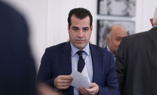 Επιστολή Πλεύρη στην Ευρωπαία Επίτροπο Υγείας - Ζητά κεντρική παρέμβαση για τις ελλείψεις στα φάρμακα