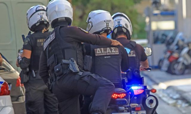 Πυροβολισμοί στη Σαλαμίνα - Νεκρή 43χρονη