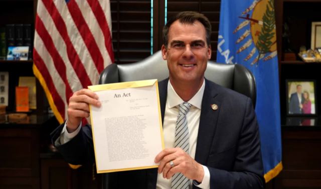 ΗΠΑ: Η Οκλαχόμα απαγορεύει την άμβλωση - Στους δρόμους χιλιάδες Νεοϋορκέζοι