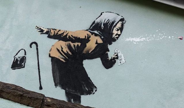 O Banksy ανακηρύχθηκε επίτιμος καθηγητής του Πανεπιστήμιο Δημιουργικών Τεχνών της Αγγλίας