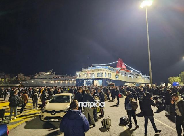 Εκκενώθηκε το πλοίο «Νήσος Σάμος» στον Πειραιά λόγω απειλής για βόμβα