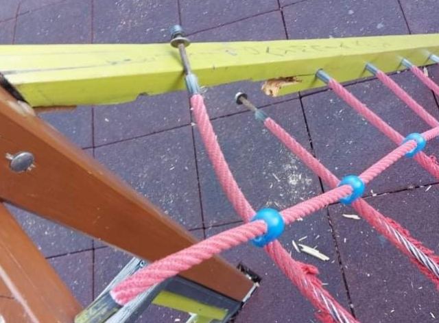 Παιδική χαρά στον Άγιο Λουκά