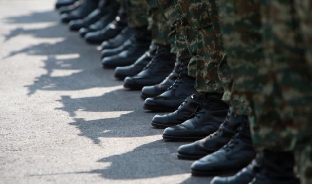 Στρατολογία: Οι γεννημένοι το 2004 καλούνται να καταθέσουν Δελτίο Απογραφής - Η προθεσμία