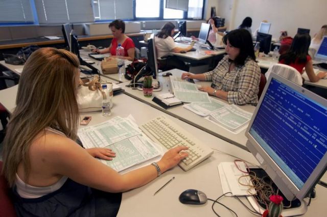 Σταϊκούρας: Δεν υπάρχουν σκέψεις για παράταση στην προθεσμία υποβολής φορολογικών δηλώσεων