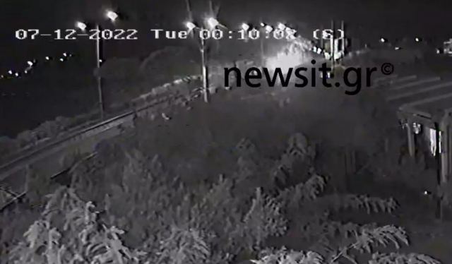 Βίντεο από το φοβερό τροχαίο στη Μαραθώνος - Το αμάξι μετατράπηκε σε πύρινη μπάλα