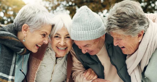 Το προσδόκιμο ζωής αυξήθηκε το 2022 μετά την υποχώρηση του Covid - Τι έδειξε έρευνα