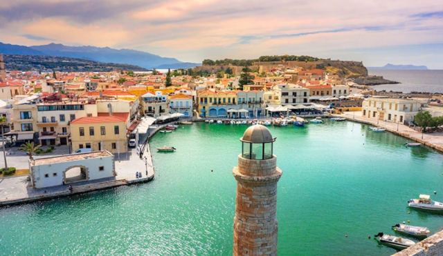 Κρήτη και Κάρπαθος ανάμεσα στους πέντε καλύτερους γαμήλιους προορισμούς της Ελλάδας