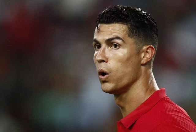 Τεν Χαγκ για Κριστιάνο Ρονάλντο: «Είναι απαράδεκτος, δεν μπορώ να ανεχθώ το ότι σηκώθηκε και έφυγε»