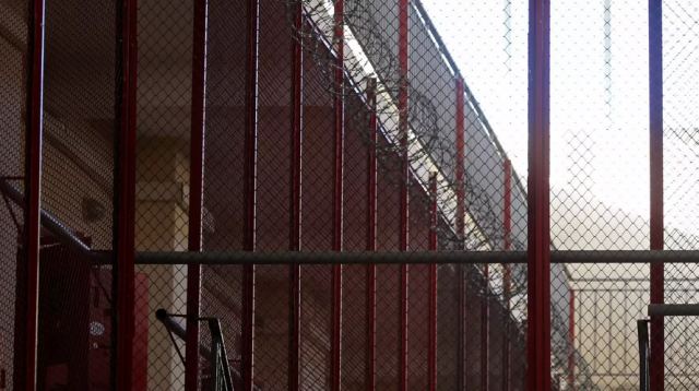 Αλαμπάμα: Ανθρωποκυνηγητό για ισοβίτη και γυναίκα φρουρό - Έρωτας ή έγκλημα;