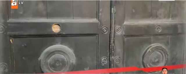 Τουρκία: Νέοι βανδαλισμοί στην Αγιά Σοφιά - Έκλεψαν έμβλημα από την Αυτοκρατορική Πύλη