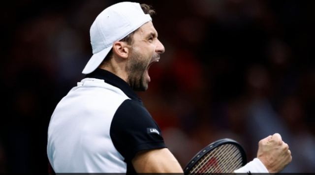 Ντιμιτρόφ – Τσιτσιπάς 2-1: Ήττα και αποκλεισμός στα ημιτελικά για τον Έλληνα τενίστα