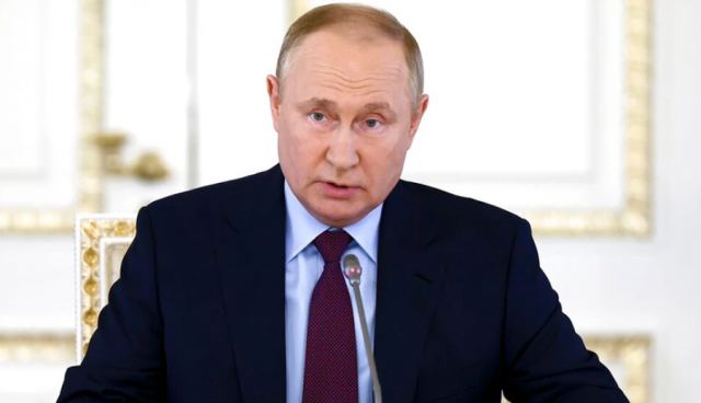 Ρωσία: Στη «μαύρη λίστα» με τις «μη φιλικές χώρες» η Ελλάδα – Υπέγραψε διάταγμα ο πρωθυπουργός