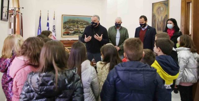 Η υπόσχεση που έδωσε ο Δήμαρχος στα παιδιά (ΒΙΝΤΕΟ - ΦΩΤΟ)