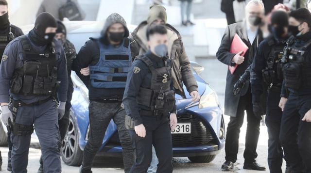 Αργυρούπολη: Στον ανακριτή ο 46χρονος που έστειλε στο νοσοκομείο τη σύντροφό του - Έκκληση για αίμα για τη 40χρονη