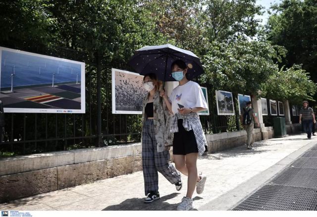 Σχεδόν 136.200 κρούσματα την τελευταία εβδομάδα - Ξεπέρασαν τα 4 εκατ. συνολικά, στους 109 οι διασωληνωμένοι