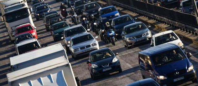 Κορυφώνεται η επιστροφή των εκδρομέων του Πάσχα: «Σημειωτόν» στα διόδια Ρίου – Αντιρρίου, που αλλού έχει ουρές χιλιομέτρων