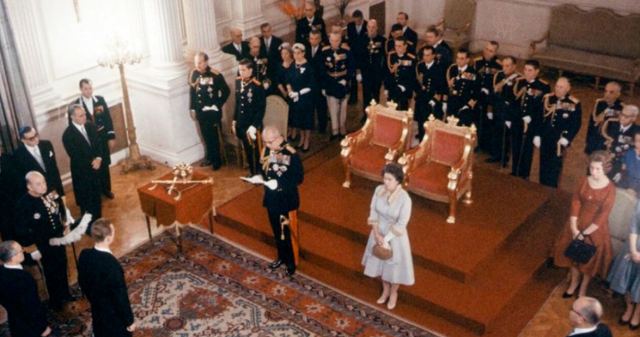 Τατόι: Βρέθηκαν τα βασιλικά εμβλήματα του Όθωνα - Δείτε φωτογραφίες