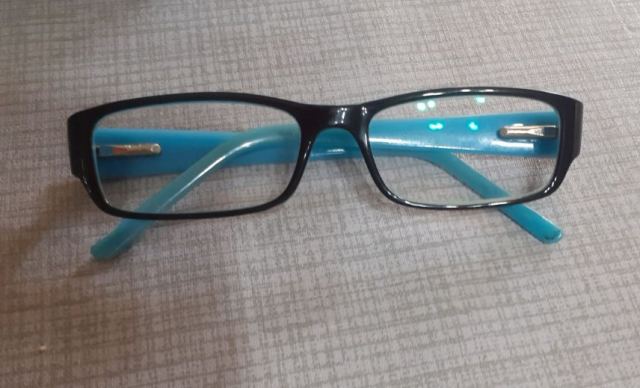 Βρέθηκαν τα γυαλιά της φωτογραφίας...