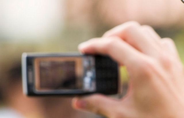 Ένα χρόνο φυλακή στον αστυνομικό που βιντεοσκοπούσε συναδέλφισσες στις τουαλέτες