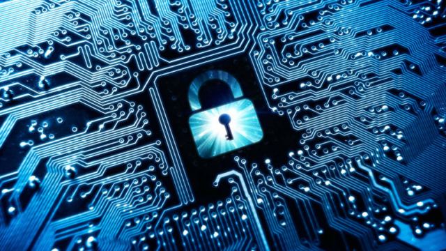 Λογισμικό «βόμβα» τινάζει στον αέρα επιχειρήσεις - Zητά λύτρα σε bitcoin