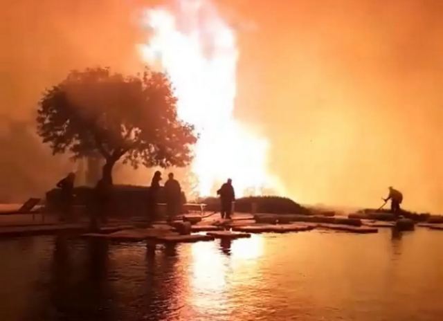 Φωτιά στην Αργολίδα: Μέσα στο πολυτελές ξενοδοχείο AMANZOE οι φλόγες