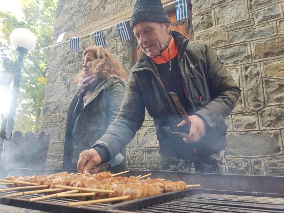 Φωτορεπορτάζ & βίντεο από τη γιορτή κάστανου στη Γραμμένη Οξυά
