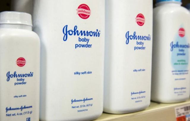 Αποζημιώσεις «μαμούθ» από την Johnson & Johnson για το «καρκινογόνο ταλκ»
