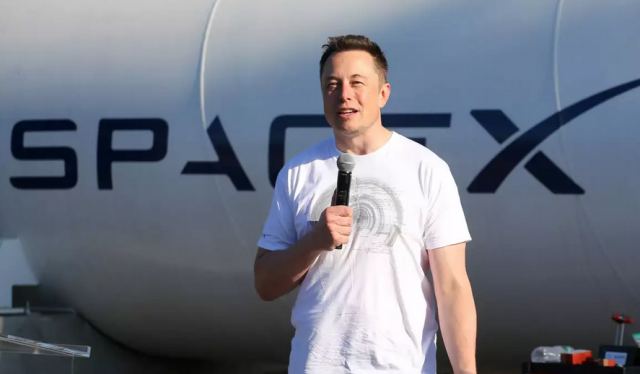 Έλον Μασκ: Ο γιος του κατέθεσε αίτημα αλλαγής φύλου και ονόματος - Δε θέλει σχέσεις με τον πατέρα του