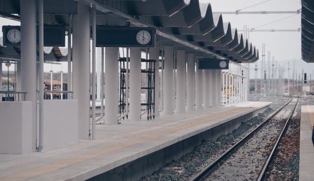 Λαμία: Μεθυσμένος απειλούσε να αυτοκτονήσει στις γραμμές του τρένου