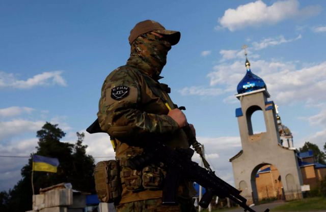 Πόλεμος στην Ουκρανία: Το Κίεβο απειλεί να καταστρέψει γέφυρα που συνδέει Κριμαία και Ρωσία