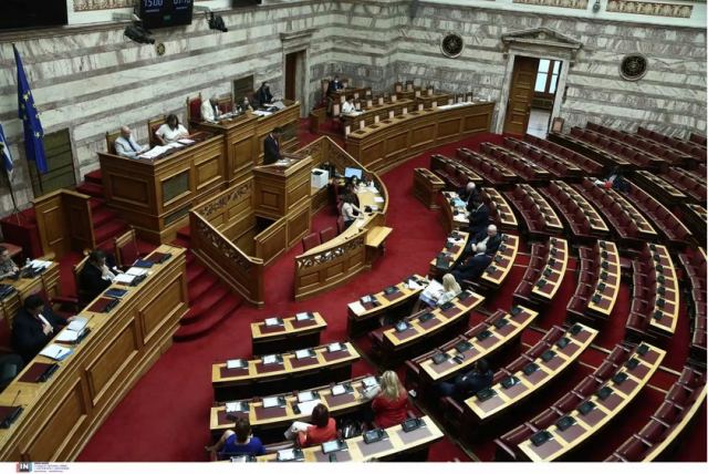 Ηλιόπουλος για παρακολουθήσεις: Η ευθύνη ανήκει στον Μητσοτάκη, μόνη λύση οι εκλογές