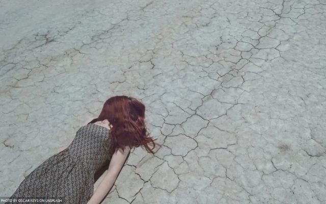 Μήπως η προσπάθειά μας να δουλέψουμε με το άγχος μας μάς αγχώνει περισσότερο;