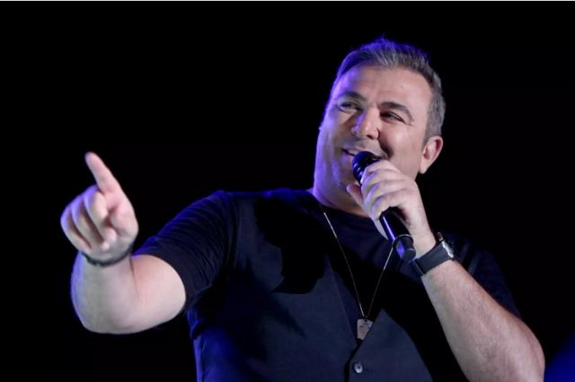 Μύκονος: Αντώνης Ρέμος και 1.700.000 ευρώ σε πριβέ πάρτι – Το πουρμπουάρ που άφησε πρόεδρος ομάδας