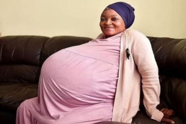 Γυναίκα από τη Νότια Αφρική γέννησε δεκάδυμα