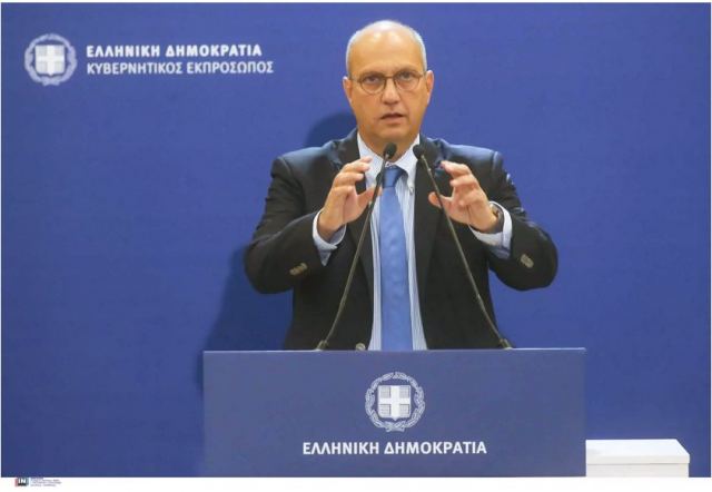 Γιάννης Οικονόμου: Αυξάνεται και διευρύνεται το επίδομα θέρμανσης – Εξετάζονται οι φθηνές μετακινήσεις