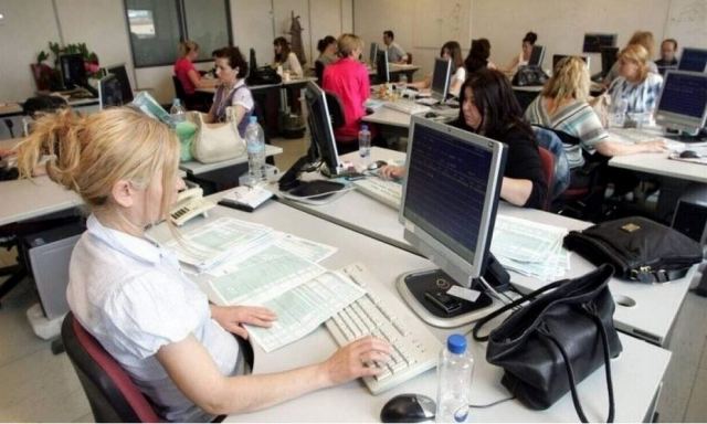 Έρχεται η καθολική εφαρμογή της στοχοθεσίας σε όλο το Δημόσιο - Τι ισχύει για το μπόνους παραγωγικότητας