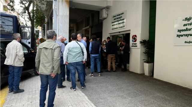 ΚΙΝΑΛ-ΠΑΣΟΚ: Στις κάλπες σήμερα τα μέλη για να επιλέξουν το όνομα του κόμματος