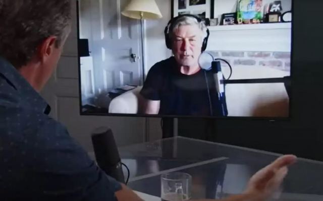 Άλεκ Μπάλντουιν: Διαψεύδει το FBI – «Δεν τράβηξα τη σκανδάλη»