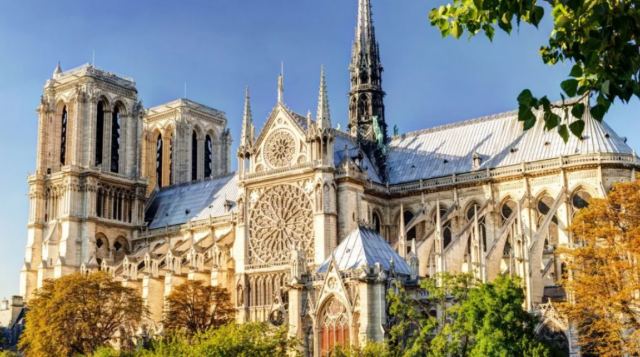 Παναγία των Παρισίων: Ανοίγει ξανά και είναι πιο εντυπωσιακή από ποτέ