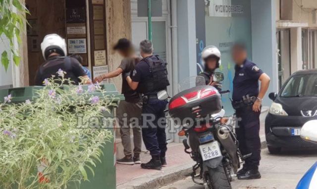 Λαμία: Αδίστακτοι ρομά χτύπησαν και λήστεψαν 93χρονη