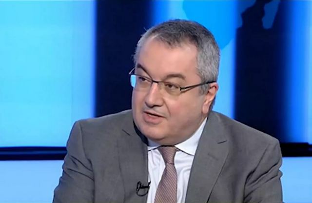 Μόσιαλος: Το νέο εμβόλιο από Οκτώβριο θα έχει νόημα μόνο αν αντιμετωπίζει την Όμικρον 5