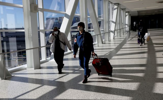 Κορωνοϊός: Χωρίς μάσκα σε αεροπλάνα και αεροδρόμια από 16 Μαΐου οι Ευρωπαίοι