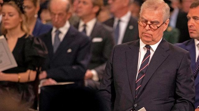 Πρίγκιπας Άντριου: Αντιμέτωπος με νέο σκάνδαλο - Τουρκάλα εκατομμυριούχος κατέθεσε 750.000 λίρες «δώρο» στην πριγκίπισσα Βεατρίκη