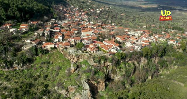 Τιθορέα (Βελίτσα): Το πανέμορφο χωριό του Φιλοποίμενα Φίνου - Φιλμ με την εκπληκτική καλντέρα - ΒΙΝΤΕΟ