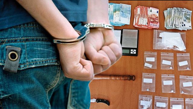 Ζευγάρι Λαμιωτών συνελήφθη για διακίνηση ηρωίνης