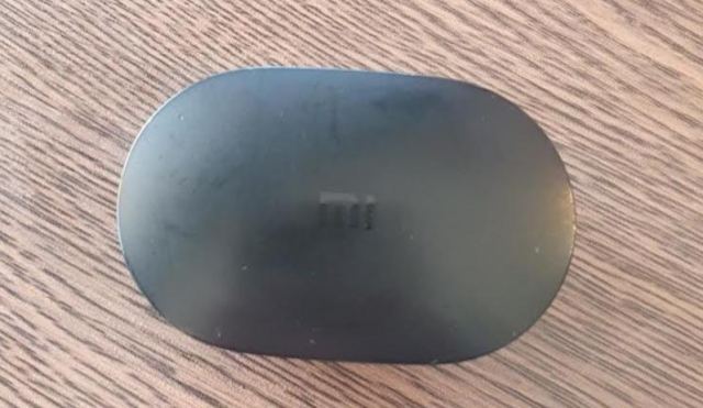 Βρέθηκε θήκη από ασύρματα ακουστικά