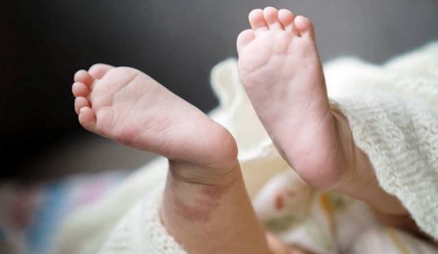 Θεσσαλονίκη: 5 μήνες φυλάκιση με αναστολή στην 27χρονη που εγκατέλειψε το μωρό της – «Δεν ήξερα τι να κάνω»